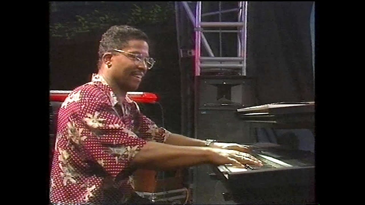 Hang Up Your Hang Ups (Live) Herbie Hancock & Headhunters II