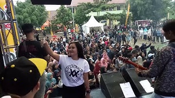 Nidji - disco lazy time cover Vijakus live perform@sman1maragaasih