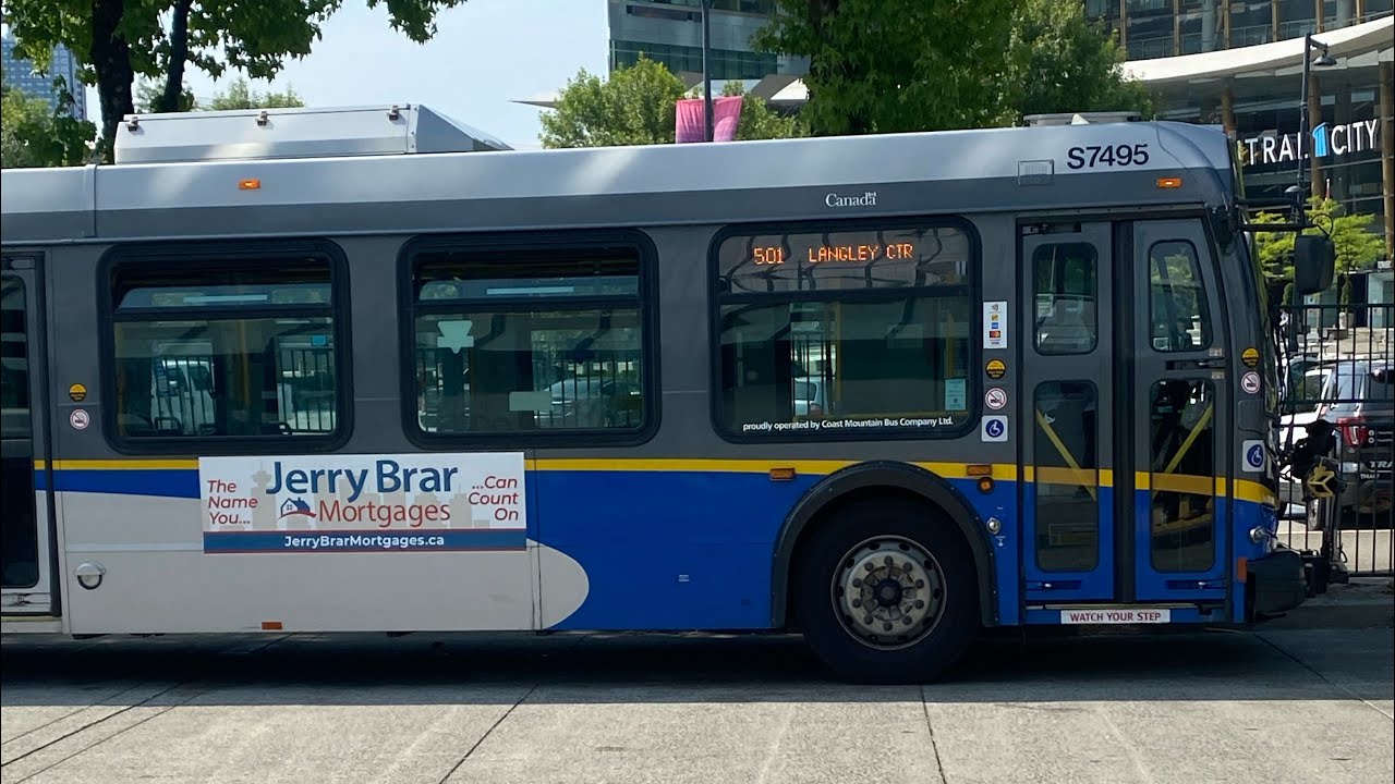 retired-2006-new-flyer-d40lfr-7495-on-320-surrey-central-station