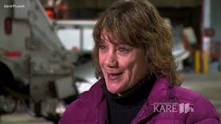 MnDOT using flashcards to train pothole crews