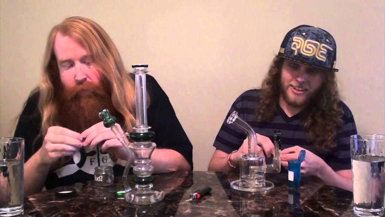 420tv Episode 1 - Blazin' Trees, Snappin' Tokes