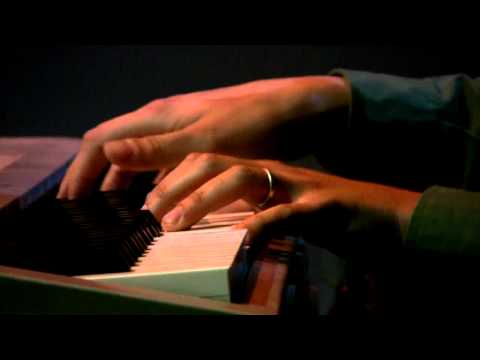 Del amor antiguo (Néstor Soria / Pablo González Jazey) Interpretado por Rosa Incaica Trio