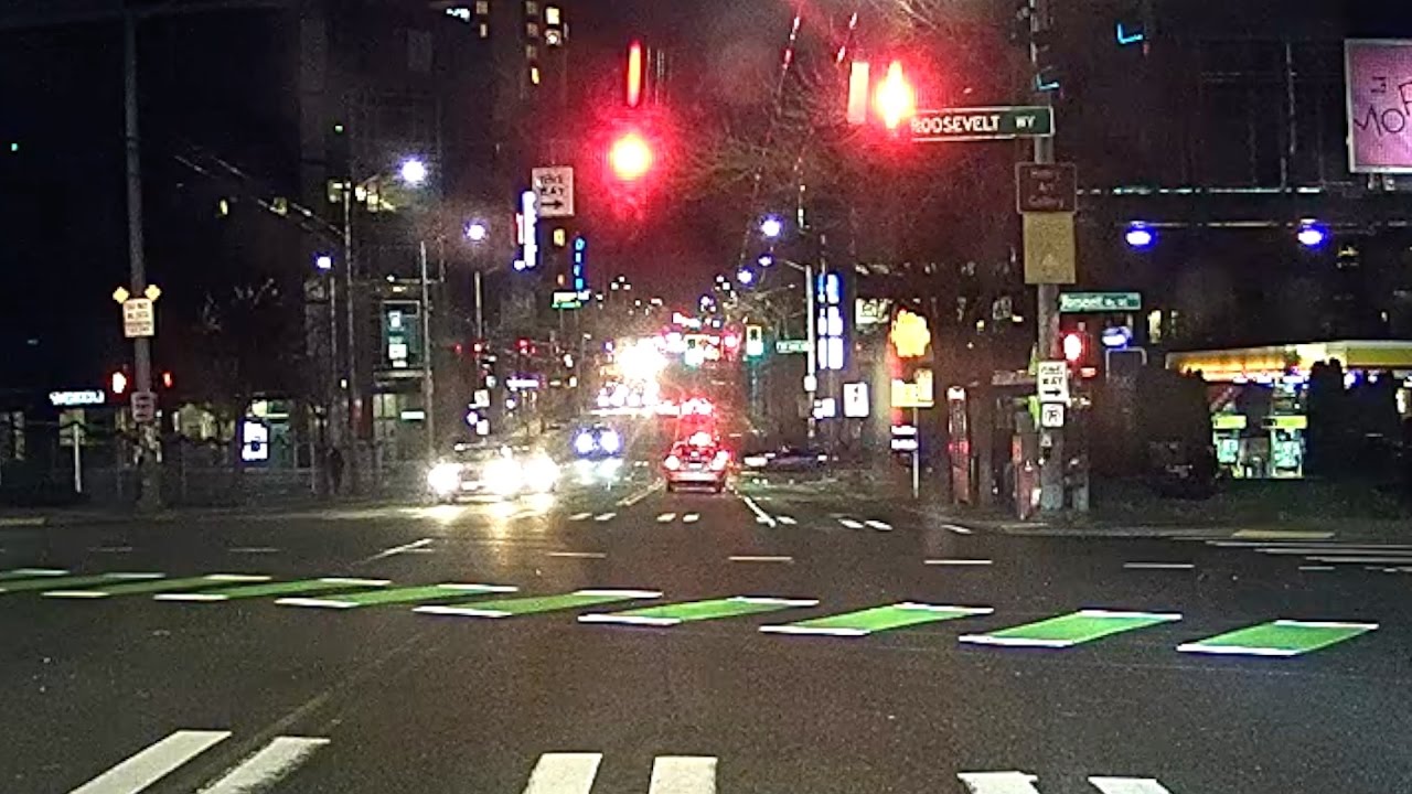 Stupid drivers running red lights (with silly sound effects) - YouTube