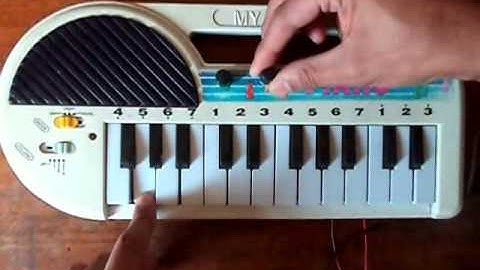 Circuit bending keyboard demo test