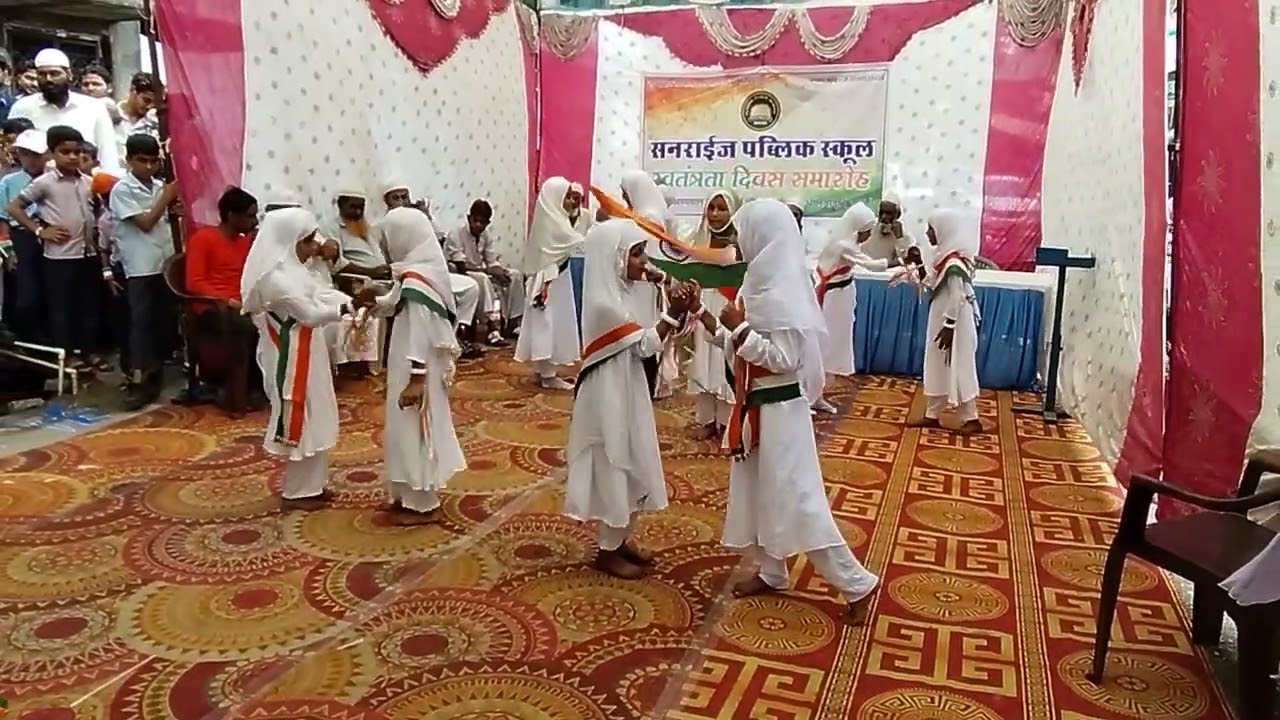 बड़ा दिलकश नजारा हैं.... 