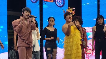 Minh Tuyết diễn lại ca khúc CHẤN ĐÔNG khi Công An bế đi cùng Vedette Vũ Thu Phương cười ngả nghiêng