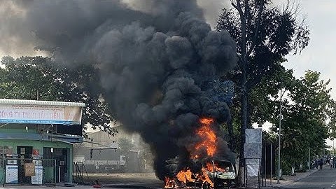 Tài xế dũng cảm lái xe bồn đang bốc cháy dữ dội để cứu cây xăng