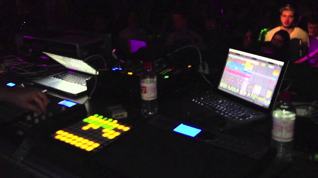 Dackel Doris presents David Jach & Beatamines LIVE at Airport Würzburg