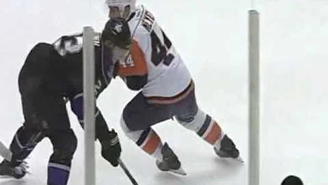 Frederick Meyer nails Dustin Brown