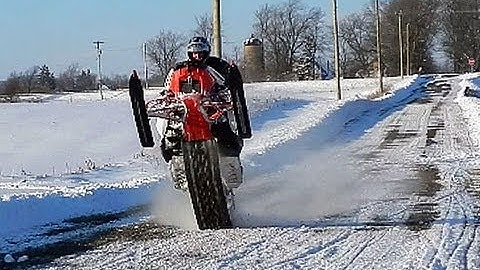 Crazy Snowmobile Catwalk: Polaris Switchback 800 ProR Trackstand Wheelie