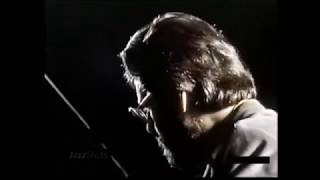 Theme From MASH screenshot 3