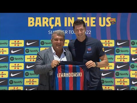 Football: présentation officielle de Lewandowski au FC Barcelone | AFP Images