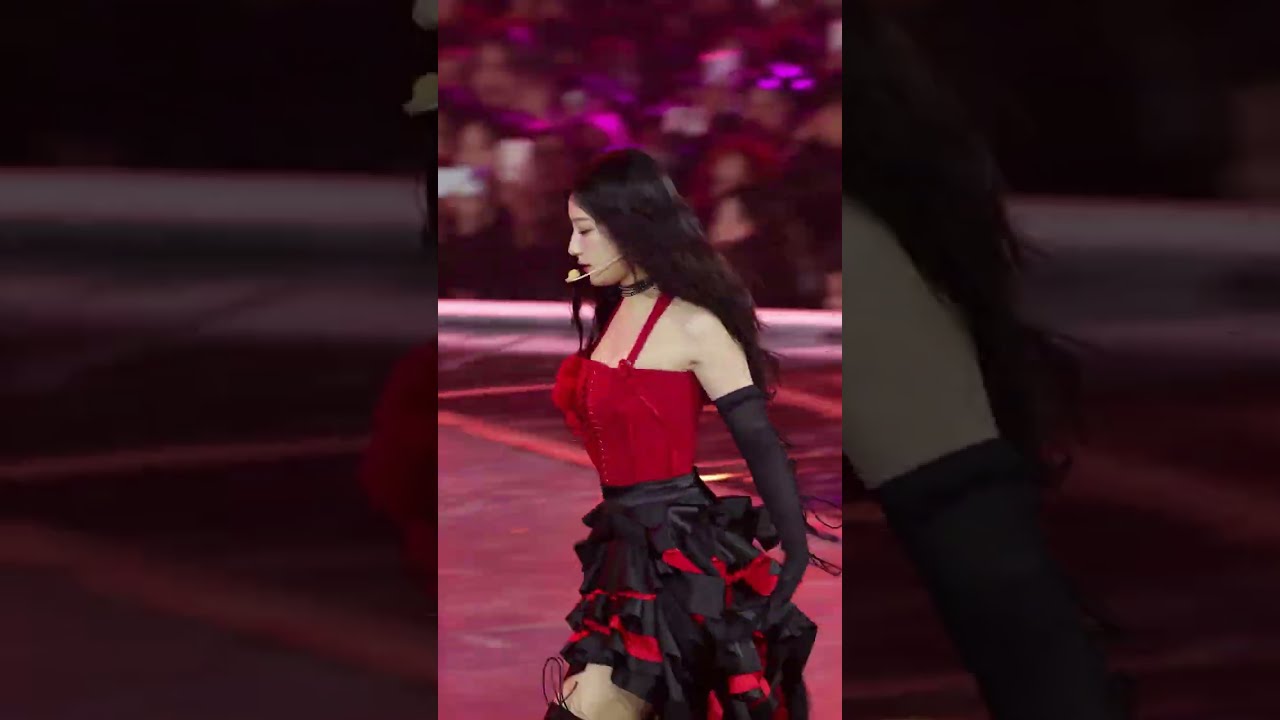 231225 프로미스나인(이새롬) Attitude 직캠 / fromis_9 Fancam