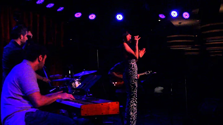 Michelle Manzo (Golden) @ Jazziz Nightlife