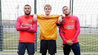 There was a very special guest indeed at the last fc barcelona
training session before flying out to glasgow for champions league
game with celtic. and i...