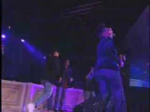 LaRue Howard performing "GOT JOY" at Faithworld