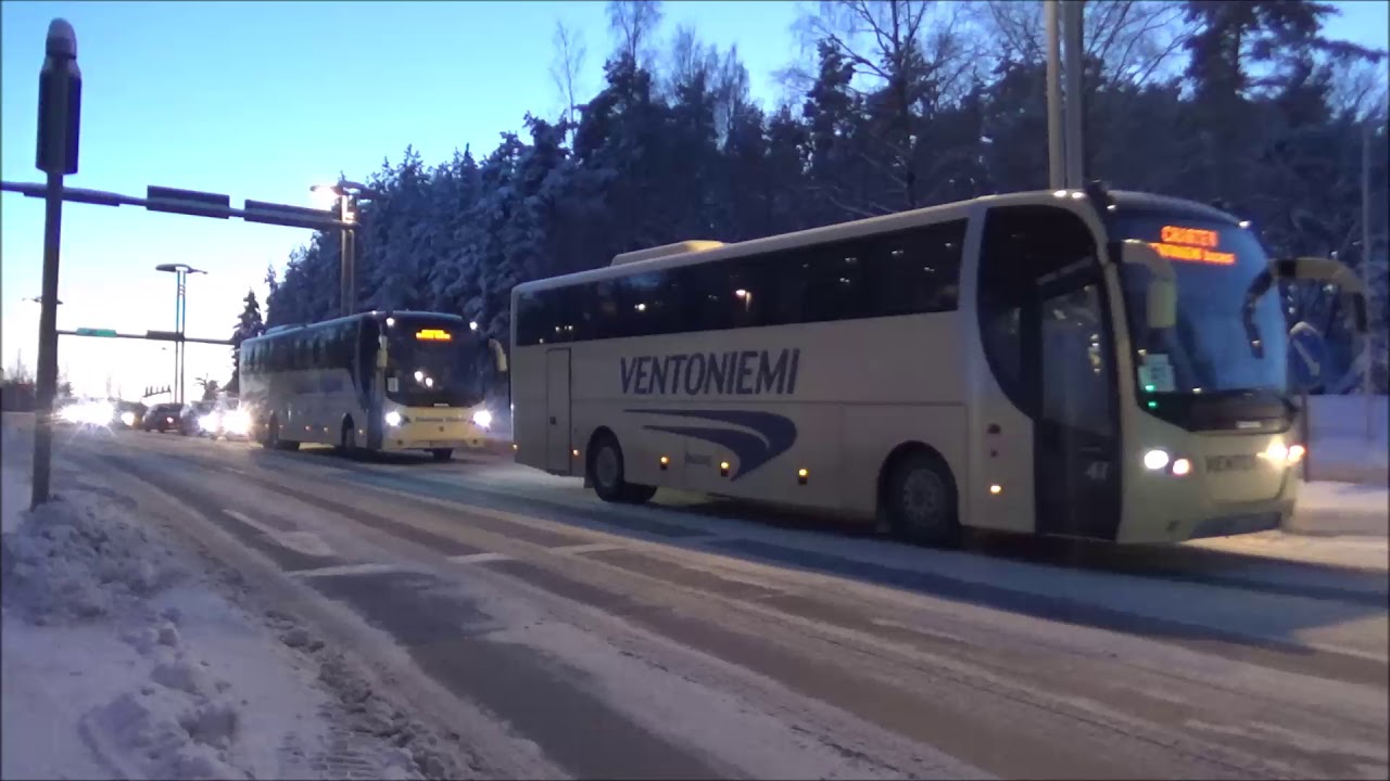 Linja-autoja tulossa Tallinnasta