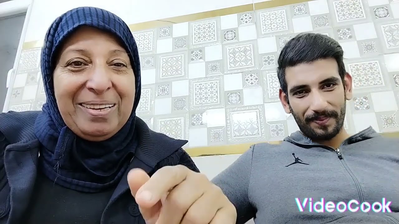 @/الحجيه ام زيد/جوله في بيت أبو يزن/اطيب كص دجاج من ايد أبو يزن/روتيني في بيت أبو يزن