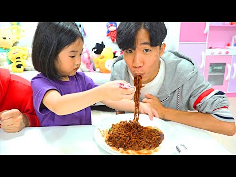 Boram <strong>cooking</strong> <strong>for</strong> Friends and other funny stories <strong>for</strong> <strong>kids</strong>