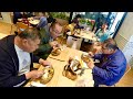 富山)注文して30秒で提供する店主のカレーにお客が集まる!ラーメンや特盛完備のカレー屋に密着取材