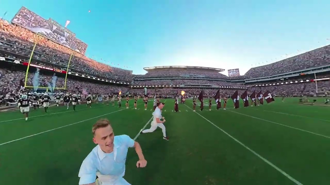 POV: Texas A&M Yell Leader Kyle Field entrance