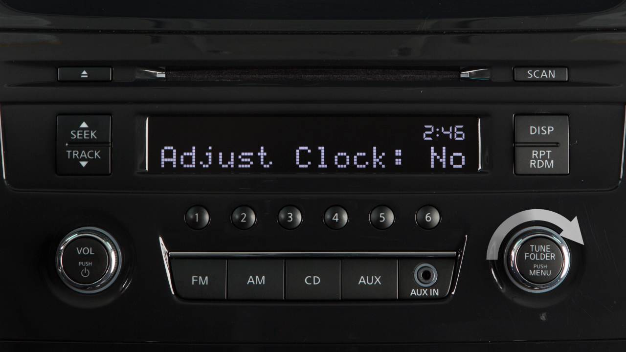 2017 Nissan Altima Setting the Clock without Navigation Type A (if so