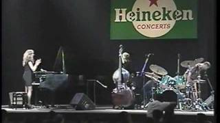 Download Lagu Eliane Elias, Jack Dejohnette e Marc Johnson - The way you look tonight - Heineken Concerts 96 MP3