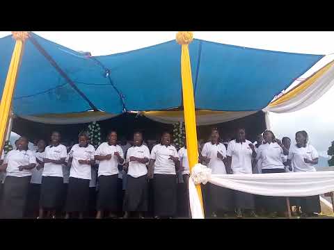 Wanakwaya Wa Dekania Ya Mgeta Wakiimba Katika Tamasha La Ukwakata Jimboni Morogoro