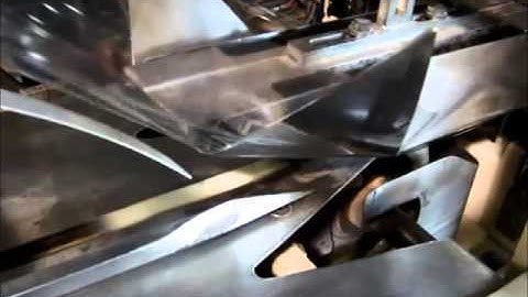 BID ON EQUIPMENT: Item 257211 - DOBOY Scotty II Horizontal Flow Wrapper