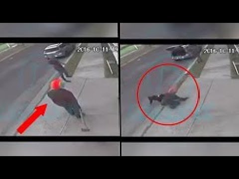 killer-clown-prank-gone-wrong---dog-attack