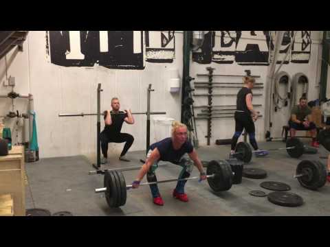 Eccentric Snatch Pulls: 90 x 5 reps by Julie Abildgaard