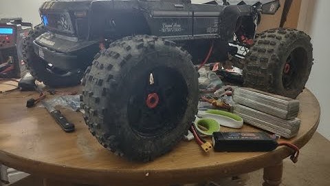 Arrma EXB Outcast 8s Rips and Jumps