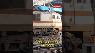 12722 Dakshin Express Arrives Nagpur