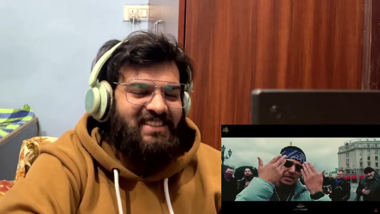 Dhanda Nyoliwala - Russian Bandana || Reaction Video || React With Me