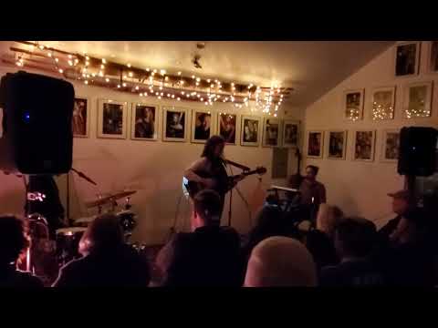 Anna Mieke - "Warped Window" live