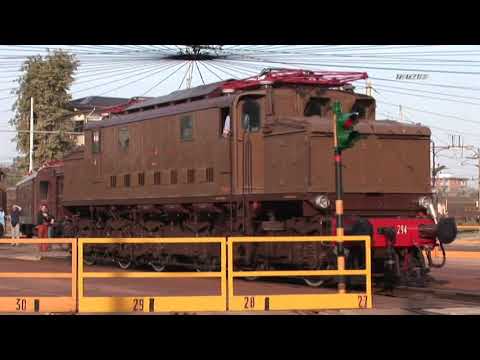 Video: Civic Architects Crea Una Biblioteca Pubblica Nel Vasto Capannone Della Locomotiva