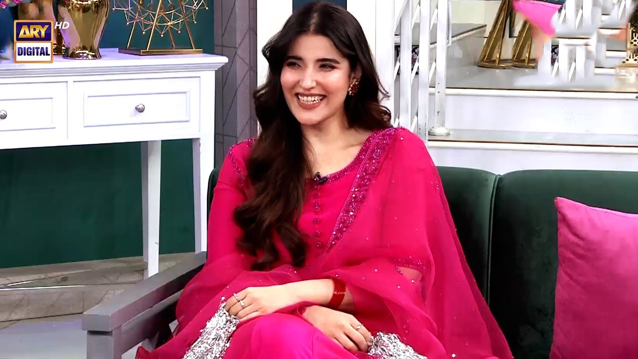 Meri Behan Ko Showbiz Mein Aane Ka Shauk Nahi Hai | Hareem Farooq - YouTube