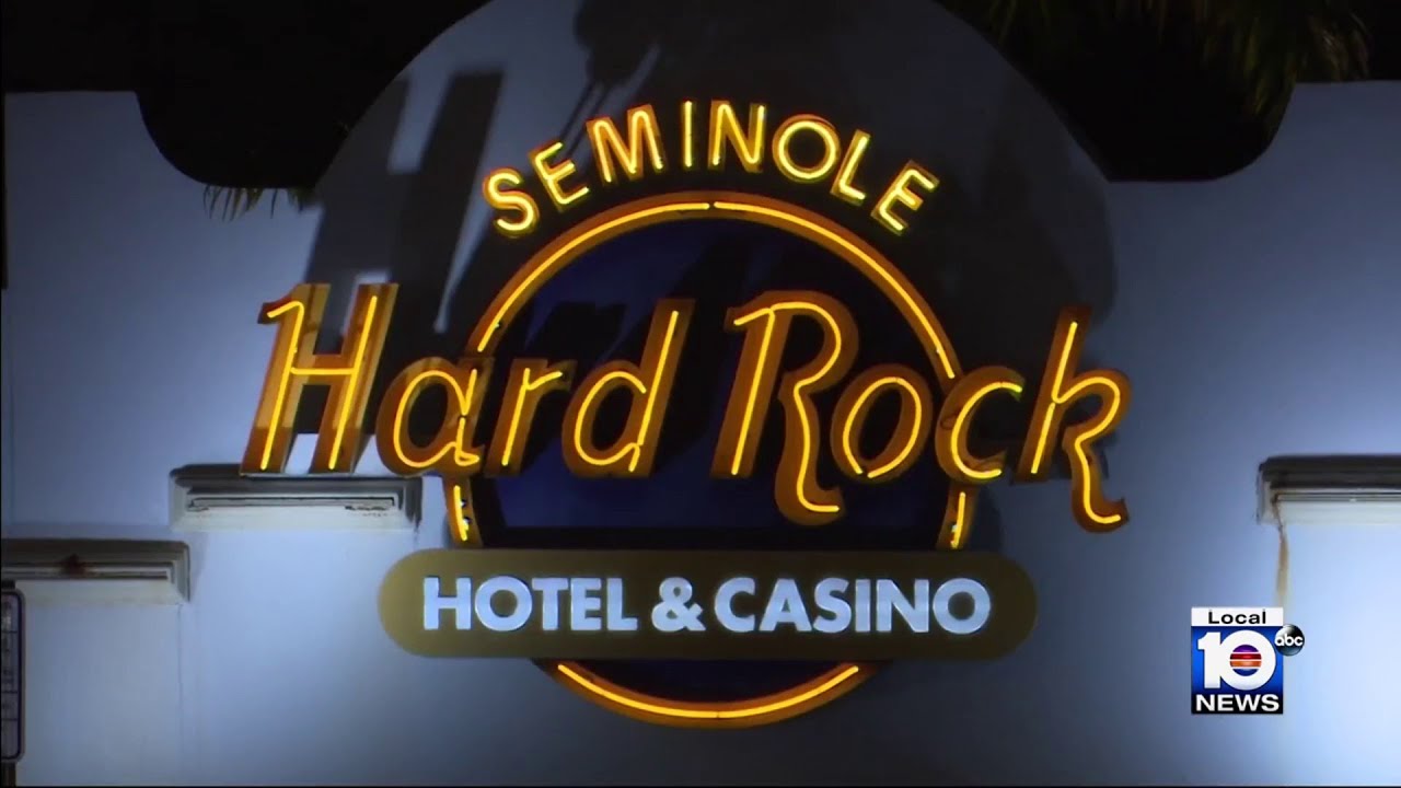 Police investiagte deadly shooting outside Hard Rock casino