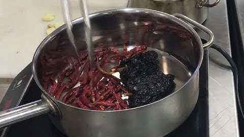 How To Rehydrate Dried Chili Peppers For Salsa