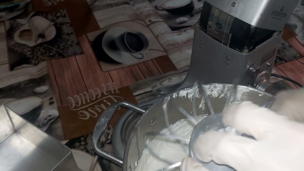 طريقه عمل كيك قياس ٢٥ بخلطة اقتصاديه اتمنا يعجبكم