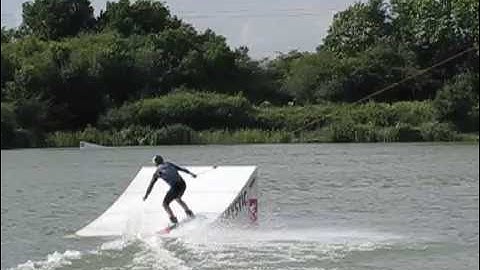 Cable Wakeboard | Tootsie Roll (Callum Graham)