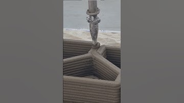 3D-Printing Concrete | Crane WASP in ACTION!