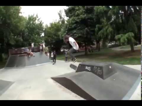 SCF - another day at cookie skatepark (Homeless Sk...