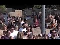 Manifestación en Kiev contra los cambios en el gobierno de Zelenski | RTVE Noticias