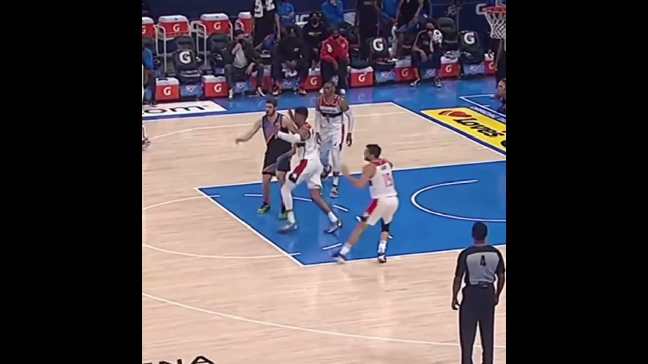 Almost a huge dunk by Darius Bazley