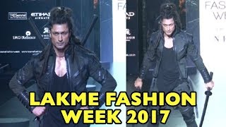 Vidyut Jamwal Shows off Martial Art Skills At Lakme Fashion Week 2017