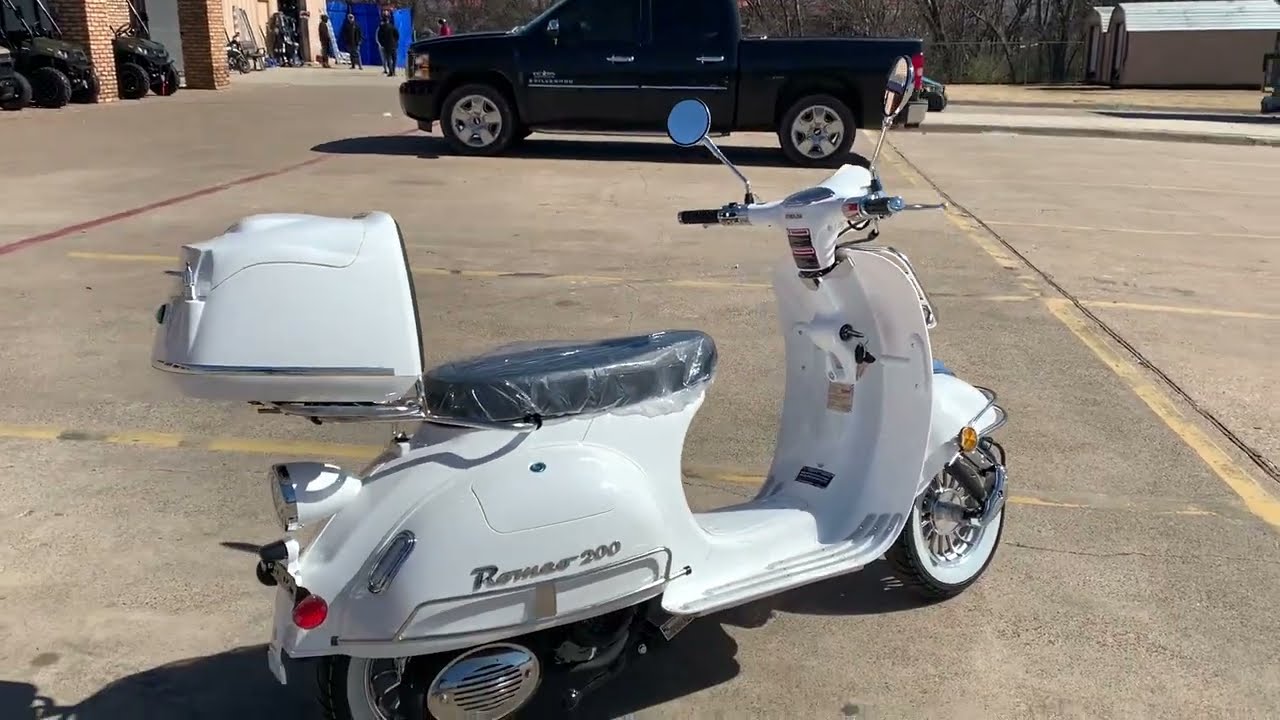 UNDER 2000 MSRP 2022 ROMEO 200 SCOOTER RETRO STYLE VESPA LOOKS