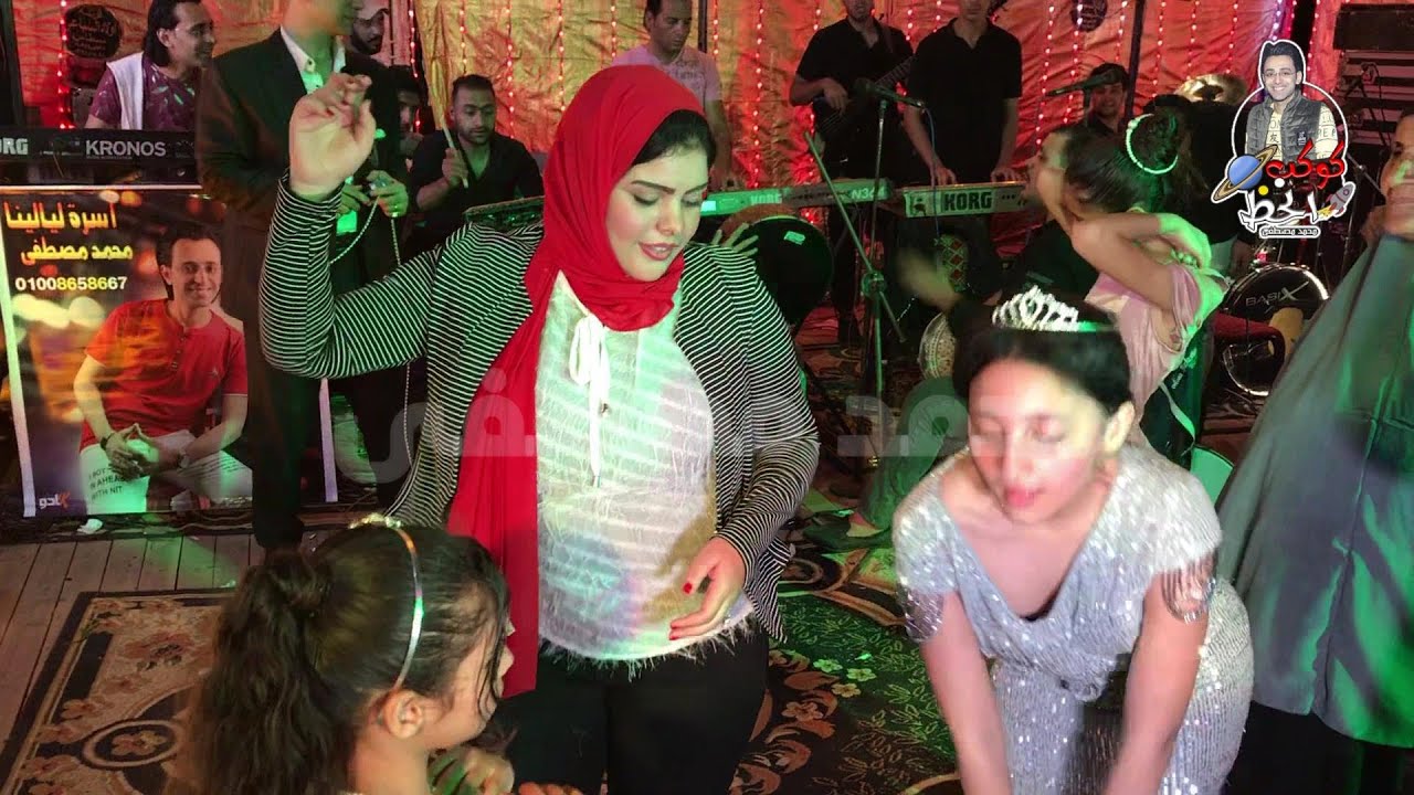 ادخل شوف اصحاب العروسه فرحانين وبيرقصو ومكسرين الفرح  وشويه انتر جامدين قوى مايسترو محمد مصطفى