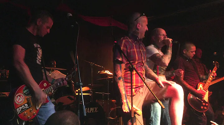 Stomper 98 - Watch your back with Mark Boozer - Ba...
