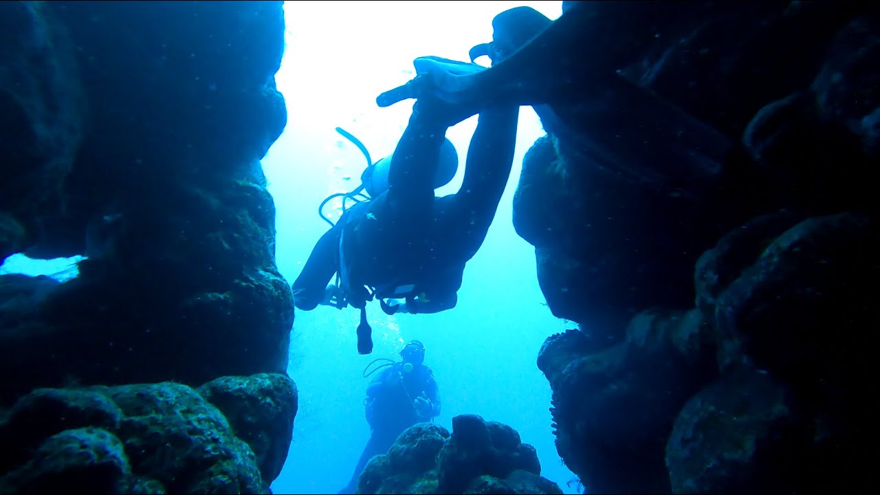 Redsea scuba diving - Full canyon Dahab-Egypt 50M deep